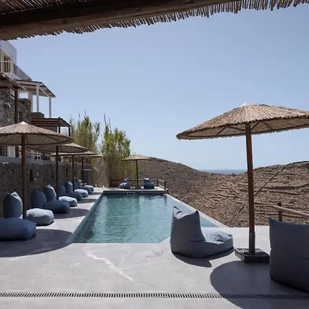 Exquisite Kythnos | Elia | 4 Bedrooms | Located On Top Of Kastella Beach | Shared Infinity Pool | Panoramic Vistas Of Aegan Sea | Stimata 빌라