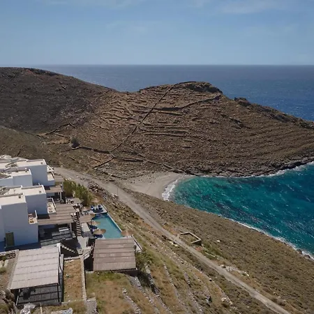 Villa Exquisite Kythnos | Elia | 4 Bedrooms | Located On Top Of Kastella Beach | Shared Infinity Pool | Panoramic Vistas Of Aegan Sea | Stimata Mérichas